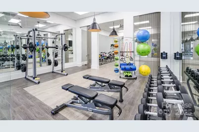 14325 Plantation Park Boulevard #Dilworth w/ Solarium, Charlotte, NC 28277 - Photo 4