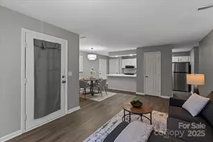 6224 Rosecroft Dr, Charlotte, NC 28215 - Photo 2