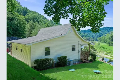 427 Johnson Cemetery Road, Bakersville, NC 28705 - Photo 4