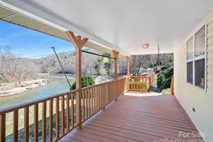 427 Johnson Cemetery Rd, Bakersville, NC 28705 - Photo 2