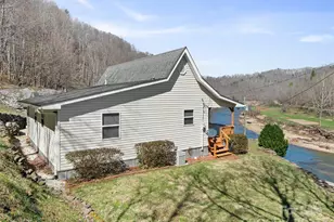 427 Johnson Cemetery Rd, Bakersville, NC 28705 - Photo 22