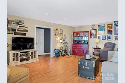 288 Hawks Point Drive, Zirconia, NC 28790 - Photo 22