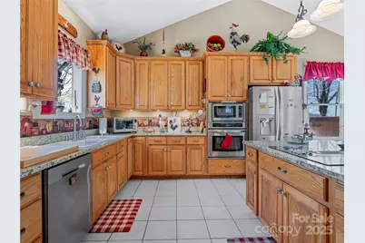 288 Hawks Point Drive, Zirconia, NC 28790 - Photo 10