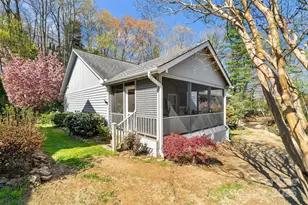 2 Llama Vista Ct, Black Mountain, NC 28711 - Photo 2