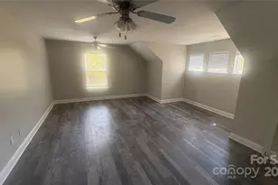 1134 Riverside Dr, Charlotte, NC 28214 - Photo 8