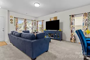 111 Buoy Ln, Statesville, NC 28677 - Photo 4