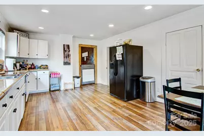 403 Spruce Street, Lenoir, NC 28645 - Photo 34