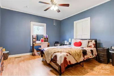 403 Spruce Street, Lenoir, NC 28645 - Photo 2