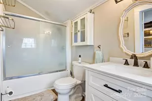 403 Spruce St, Lenoir, NC 28645 - Photo 6