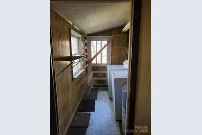 28 Plemmons Street, Canton, NC 28716 - Photo 14