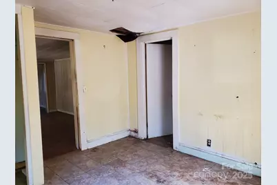 28 Plemmons Street, Canton, NC 28716 - Photo 10