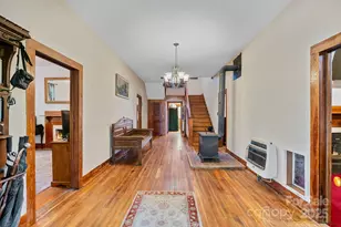 305 Ficker Cir, Hendersonville, NC 28739 - Photo 8