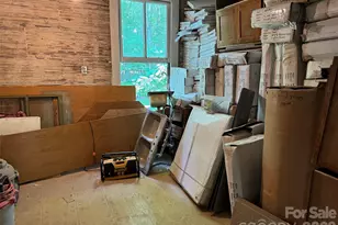 305 Ficker Cir, Hendersonville, NC 28739 - Photo 36