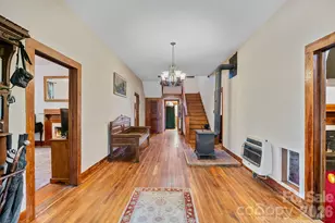 305 Ficker Cir, Hendersonville, NC 28739 - Photo 8