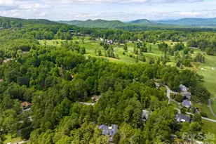 305 Ficker Cir, Hendersonville, NC 28739 - Photo 2