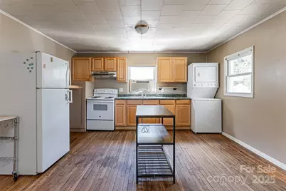 2 Evergreen Avenue, Asheville, NC 28806 - Photo 2