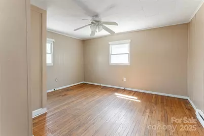 2 Evergreen Avenue, Asheville, NC 28806 - Photo 12