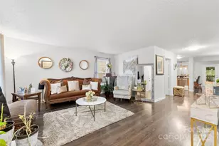 2011 Dunsmore Ln, Waxhaw, NC 28173 - Photo 2