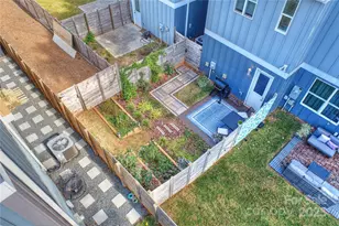 1651 Duckworth Ave, Charlotte, NC 28208 - Photo 32