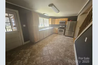 634 Rutherford Road S, Marion, NC 28752 - Photo 12