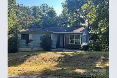 1125 Hillcrest Drive, Thomasville, NC 27360 - Photo 2