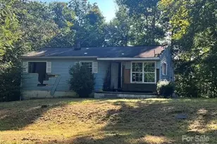 1125 Hillcrest Dr, Thomasville, NC 27360 - Photo 2