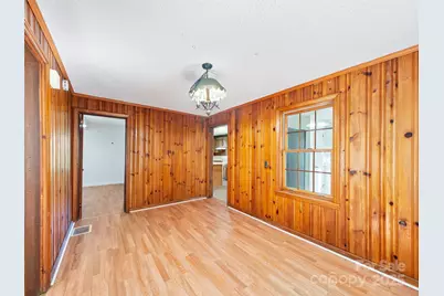 384 Flat Creek Road, Fairview, NC 28730 - Photo 8