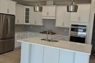 3027 Five Crk Rd, Charlotte, NC 28213 - Photo 4