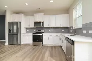 13304 Porter Creek Rd, Charlotte, NC 28262 - Photo 16