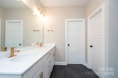 1721 Balfour Lane, Charlotte, NC 28216 - Photo 20