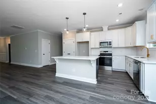 1721 Balfour Ln, Charlotte, NC 28216 - Photo 12