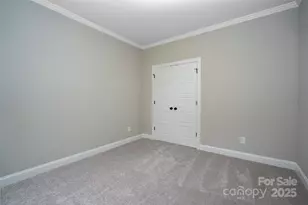 1721 Balfour Ln, Charlotte, NC 28216 - Photo 14