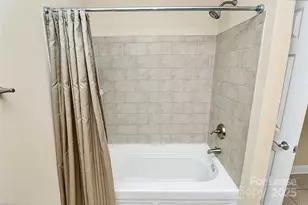 300 W 5th St, Charlotte, NC 28202 - Photo 28