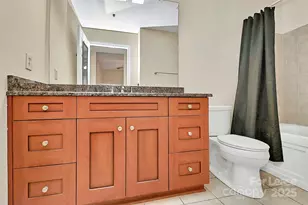 300 W 5th St, Charlotte, NC 28202 - Photo 26