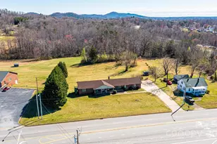 1221 Connelly Springs Rd, Lenoir, NC 28645 - Photo 2