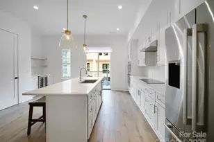 2516 Park Rose Ln, Charlotte, NC 28204 - Photo 10