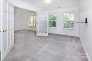 8619 Delamere Ln, Charlotte, NC 28269 - Photo 22