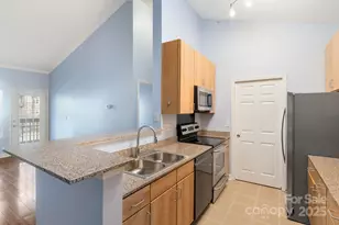 1000 Olde Eastwood Village Blvd, Asheville, NC 28803 - Photo 10