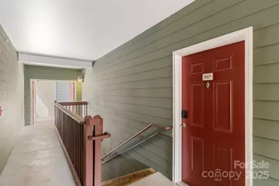 1000 Olde Eastwood Village Boulevard #307, Asheville, NC 28803 - Photo 2