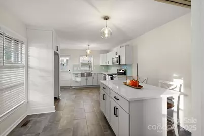 3612 Winterfield Place, Charlotte, NC 28205 - Photo 10