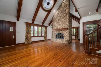 418 3rd Street NE, Hickory, NC 28601 - Photo 6