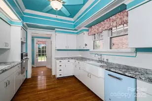 418 3rd St NE, Hickory, NC 28601 - Photo 18