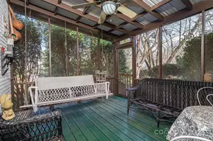 418 3rd St NE, Hickory, NC 28601 - Photo 10