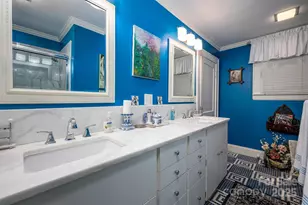 418 3rd St NE, Hickory, NC 28601 - Photo 16