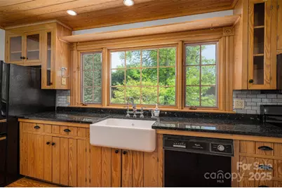 418 3rd Street NE, Hickory, NC 28601 - Photo 30