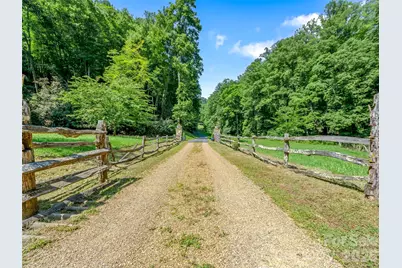 384 Doan Town Road, Burnsville, NC 28714 - Photo 4