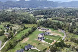 128 Gravely Branch Rd, Fletcher, NC 28732 - Photo 40