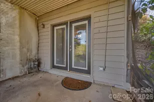 77 Chestnut St, Tryon, NC 28782 - Photo 28