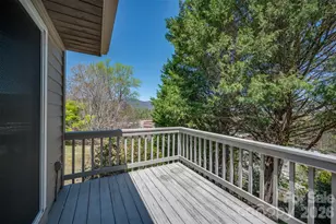 77 Chestnut St, Tryon, NC 28782 - Photo 16