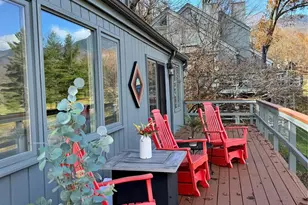 145 Townhouse Dr, Burnsville, NC 28714 - Photo 2